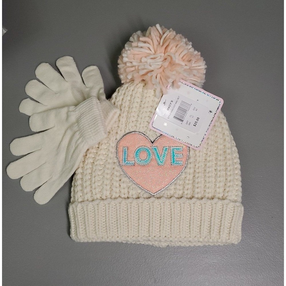 Girls love2design  hat and gloves set ( Macy's)